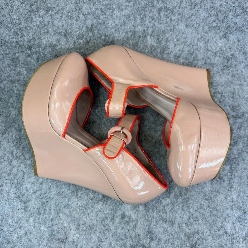 Cynthia Rowley Nude Patent Leather Neon Orange Piping Wedge Mary Jane Pumps 38.5